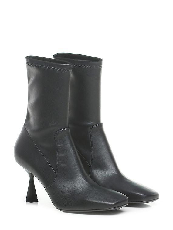 Ankle boot