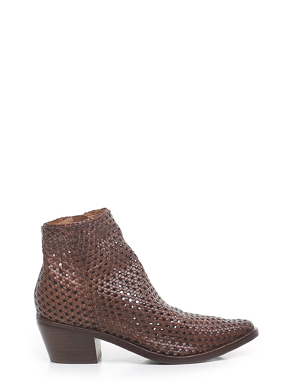 Ankle boot