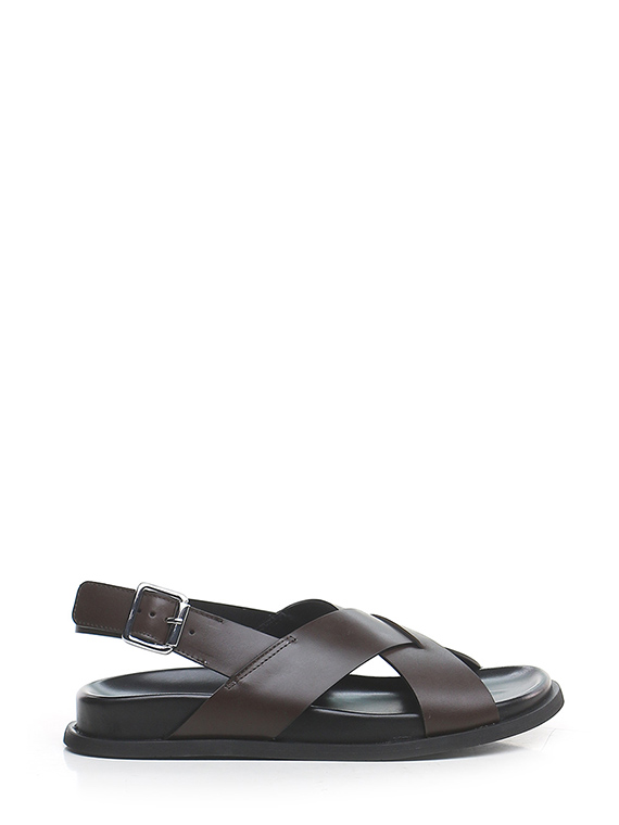 Flat sandal