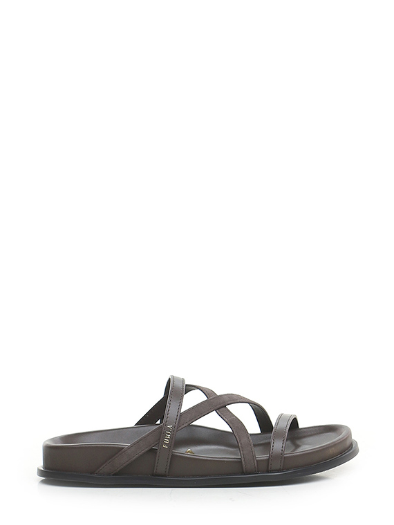 Flat sandal
