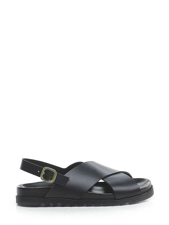 Flat sandal