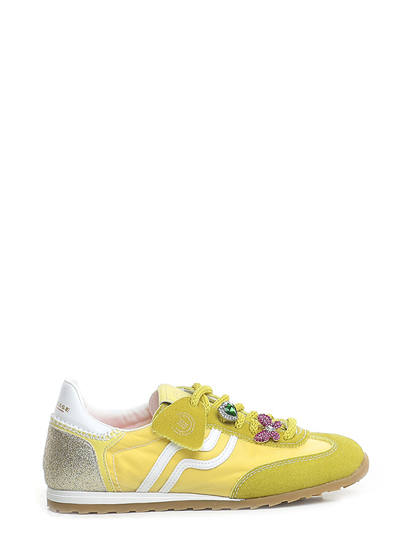 Sneaker