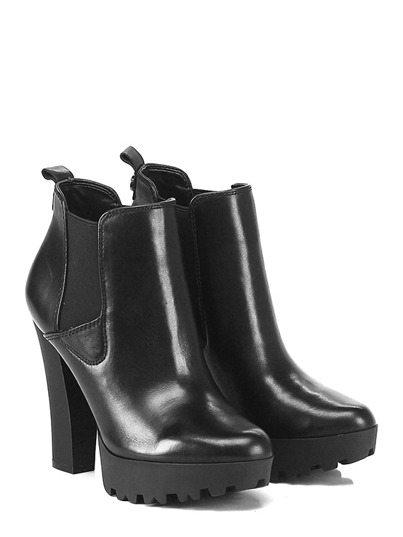 black guess boots