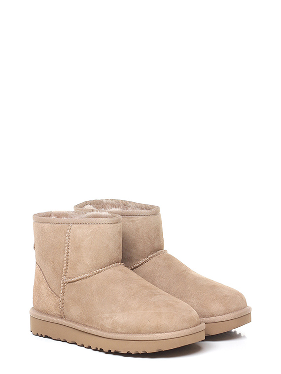 fawn colored uggs